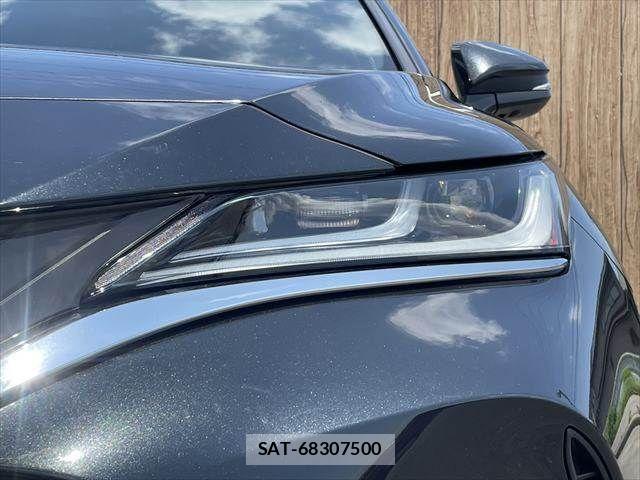 Toyota HARRIER 2020-07 8099359-24