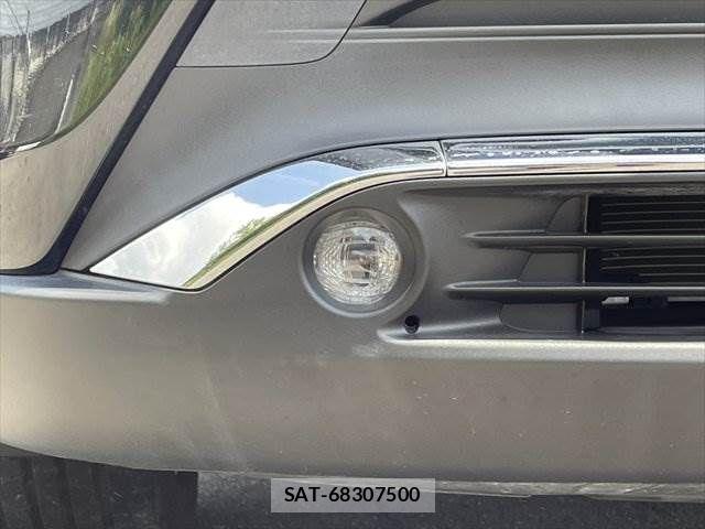 Toyota HARRIER 2020-07 8099359-25