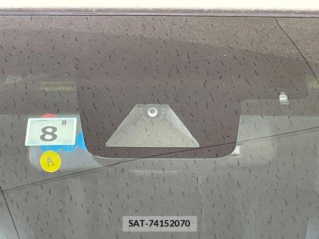 Toyota HARRIER 2017-08 8099377-6