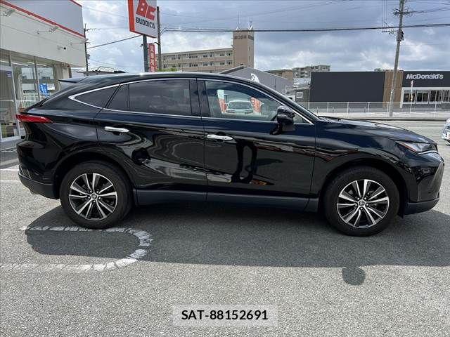 Toyota HARRIER 2023-08 8099363-11