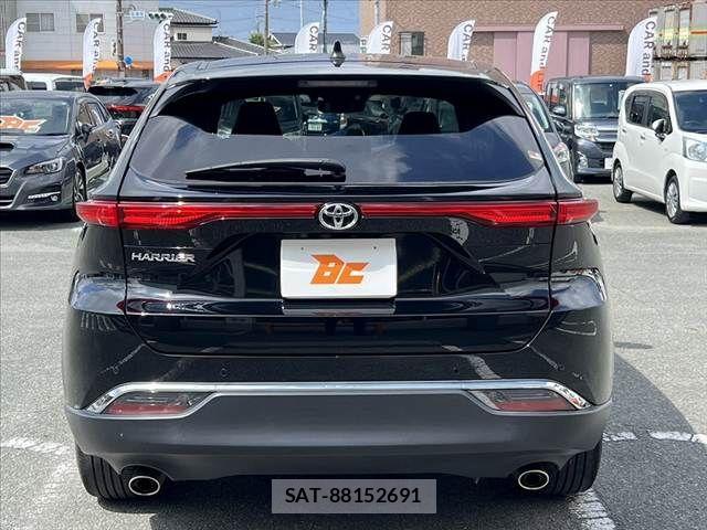Toyota HARRIER 2023-08 8099363-13