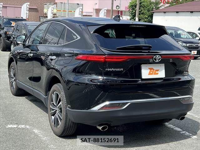 Toyota HARRIER 2023-08 8099363-14