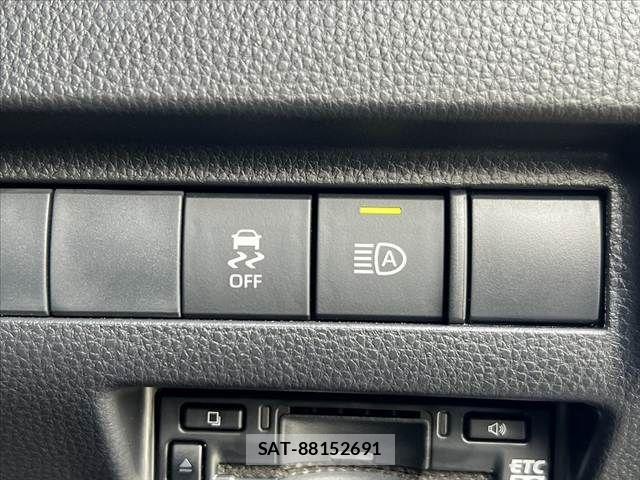 Toyota HARRIER 2023-08 8099363-22