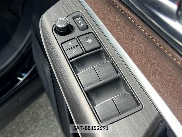 Toyota HARRIER 2023-08 8099363-25