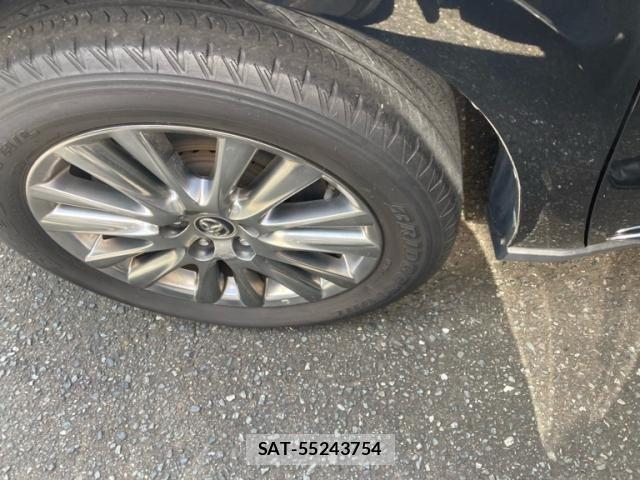 Toyota HARRIER 2018-04 8099382-9