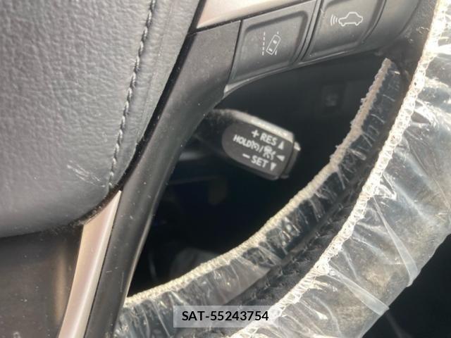 Toyota HARRIER 2018-04 8099382-15