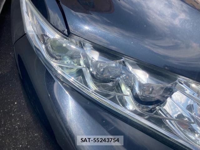 Toyota HARRIER 2018-04 8099382-4