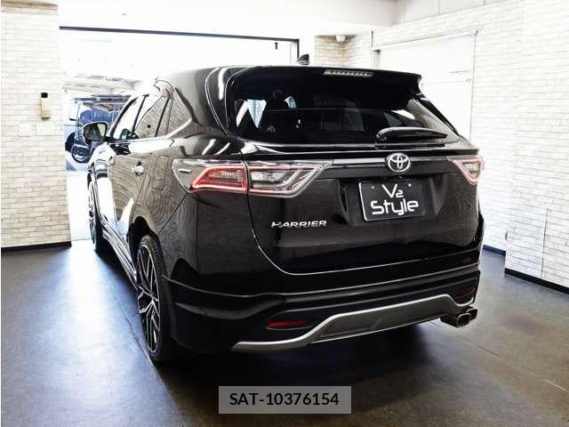 Toyota HARRIER 2017-04 8099376-14