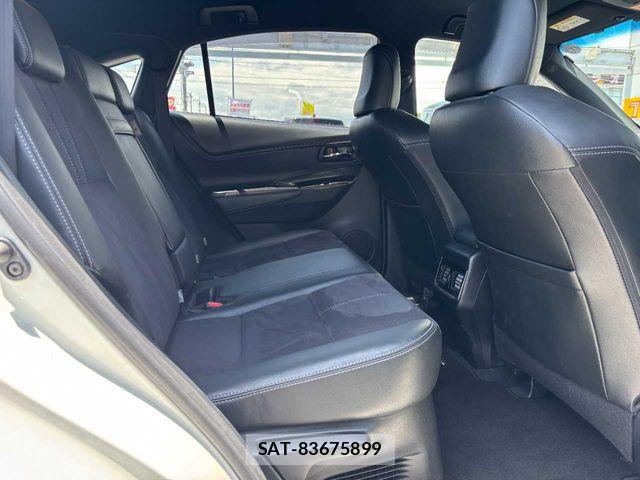 Toyota HARRIER 2017-03 8099384-26