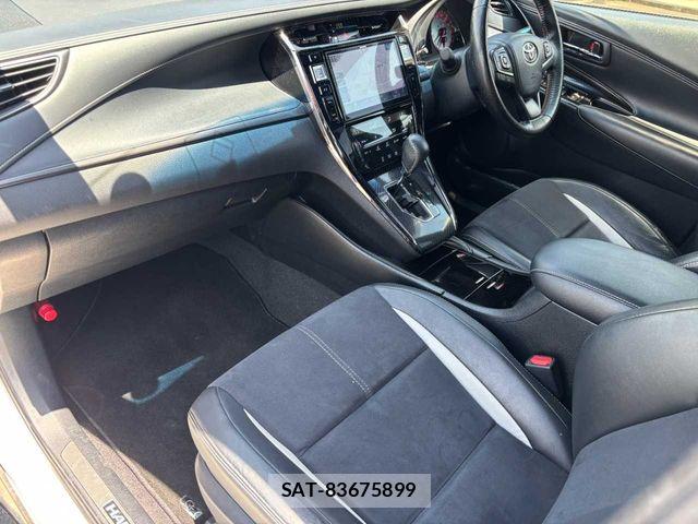 Toyota HARRIER 2017-03 8099384-27