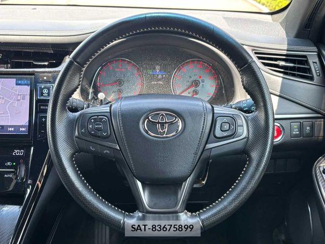 Toyota HARRIER 2017-03 8099384-3