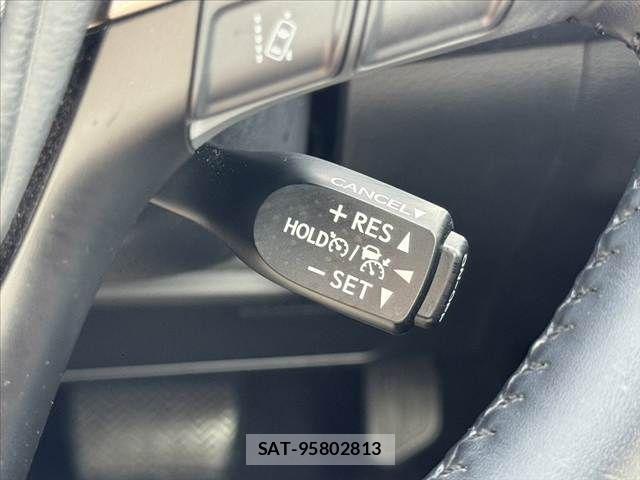 Toyota HARRIER 2017-10 8099383-29