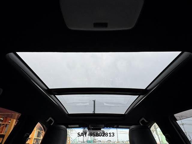 Toyota HARRIER 2017-10 8099383-4