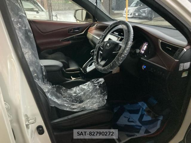 Toyota HARRIER 2018-04 8099385-9