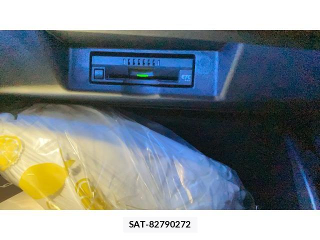 Toyota HARRIER 2018-04 8099385-16