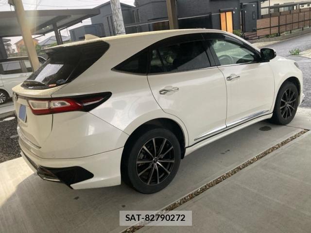 Toyota HARRIER 2018-04 8099385-3