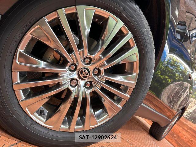 Toyota HARRIER 2024-07 8099350-12