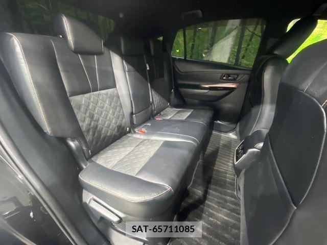 Toyota HARRIER 2014-08 8099403-9