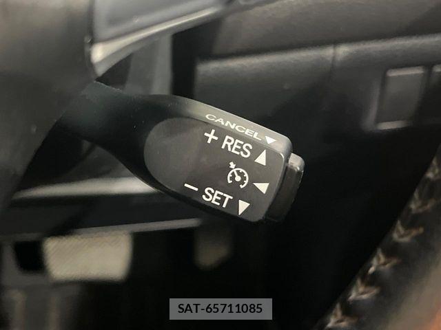 Toyota HARRIER 2014-08 8099403-5