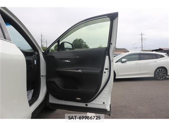 Toyota HARRIER 2021-05 8099372-23