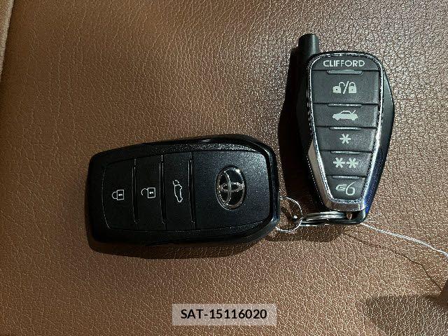Toyota HARRIER 2021-03 8099360-25