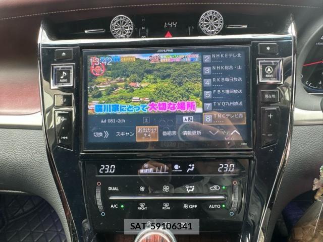 Toyota HARRIER 2016-11 8130358-13