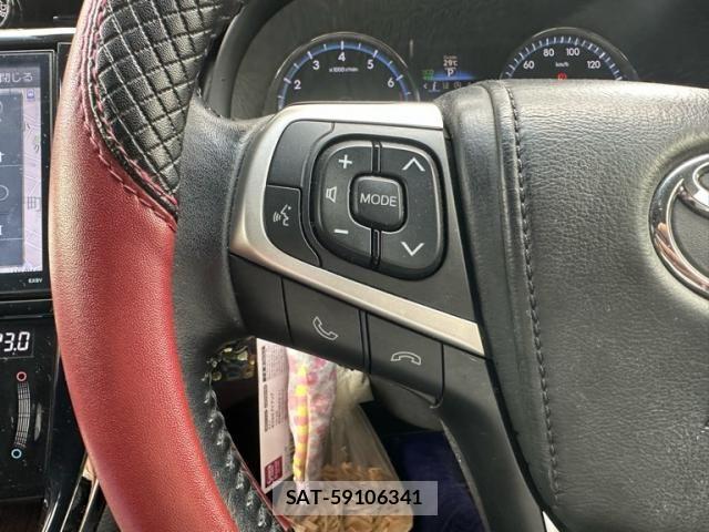 Toyota HARRIER 2016-11 8130358-17