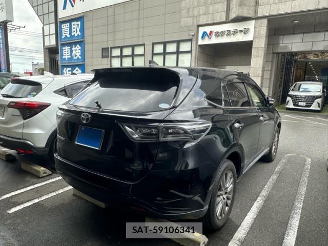 Toyota HARRIER 2016-11 8130358-3