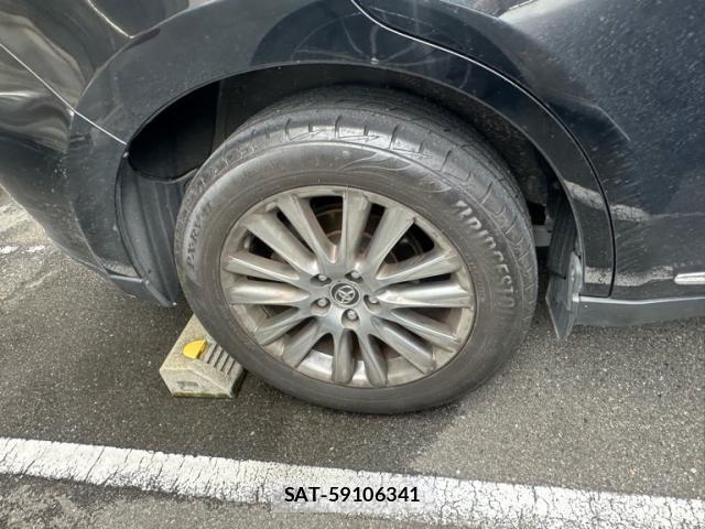 Toyota HARRIER 2016-11 8130358-6