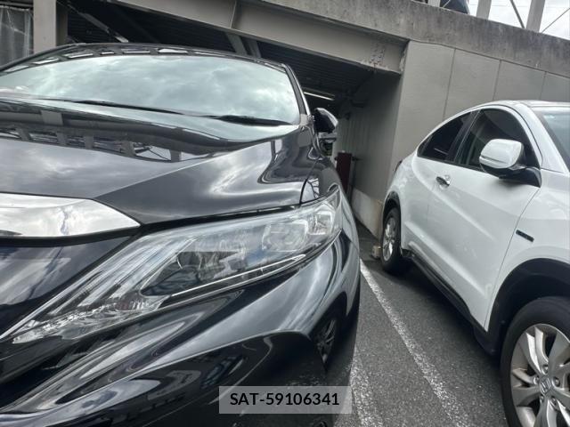 Toyota HARRIER 2016-11 8130358-7
