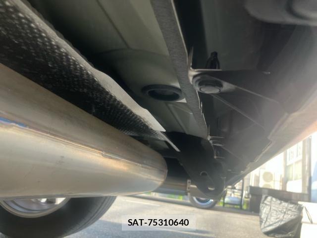 Toyota HARRIER 2023-09 8130324-11