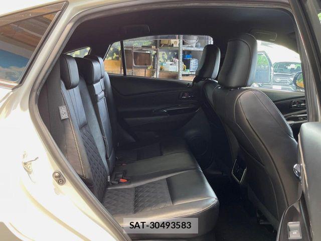 Toyota HARRIER 2017-10 8130349-9