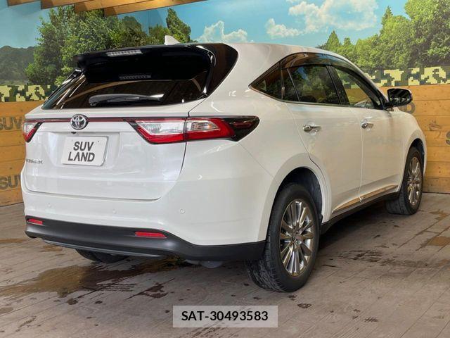 Toyota HARRIER 2017-10 8130349-17