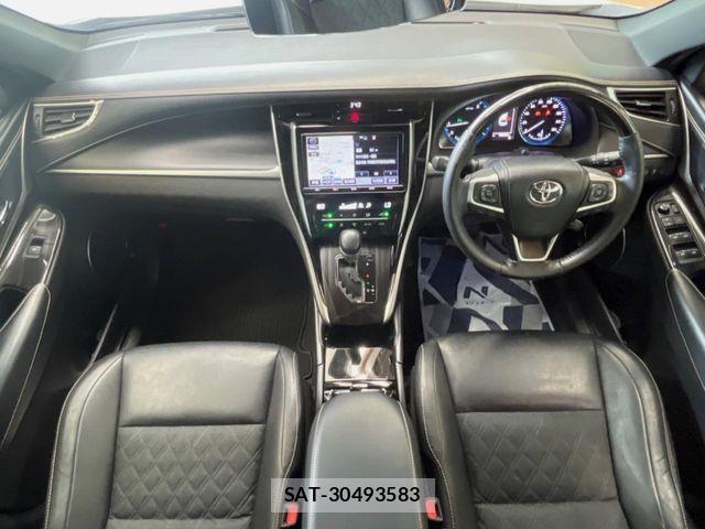 Toyota HARRIER 2017-10 8130349-1