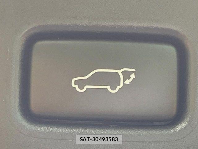 Toyota HARRIER 2017-10 8130349-6