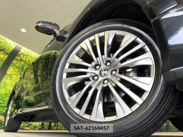 Toyota HARRIER 2020-07 8130328-13