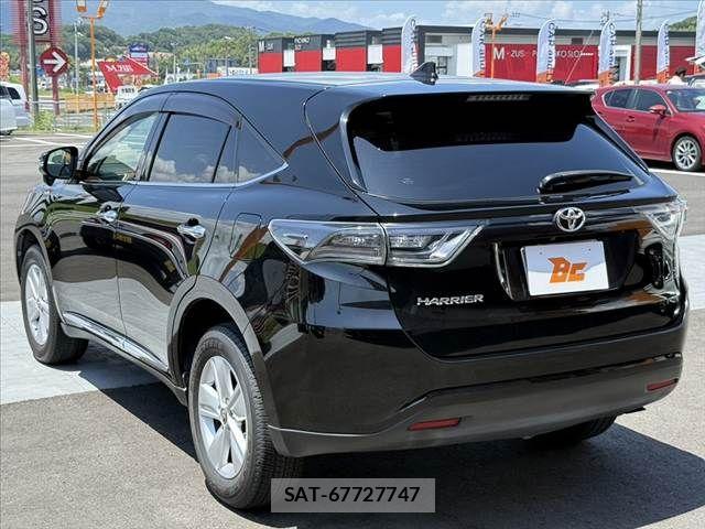 Toyota HARRIER 2015-08 8130359-14