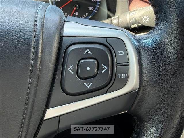 Toyota HARRIER 2015-08 8130359-25