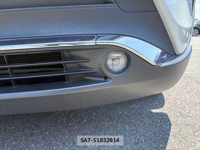 Toyota HARRIER 2023-08 8130337-27