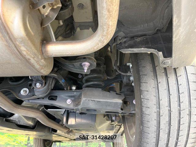 Toyota HARRIER 2020-10 8130343-19