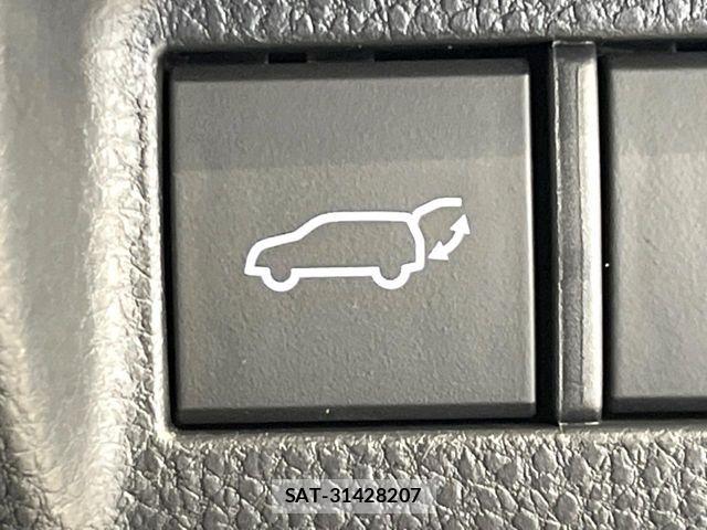 Toyota HARRIER 2020-10 8130343-5
