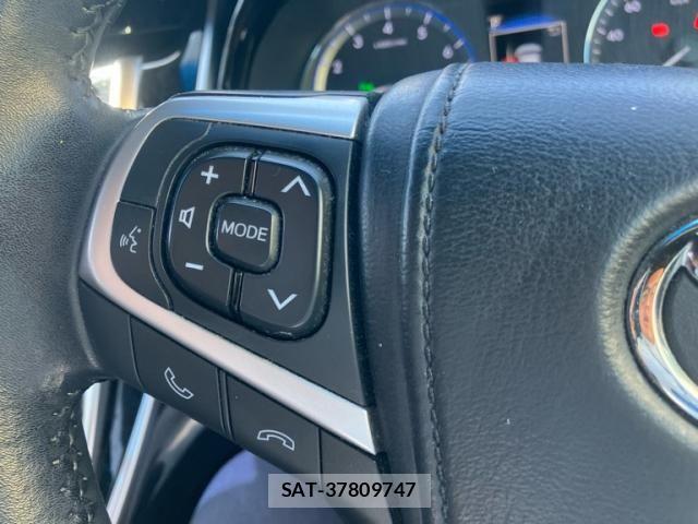 Toyota HARRIER 2017-11 8130357-13