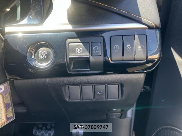 Toyota HARRIER 2017-11 8130357-15