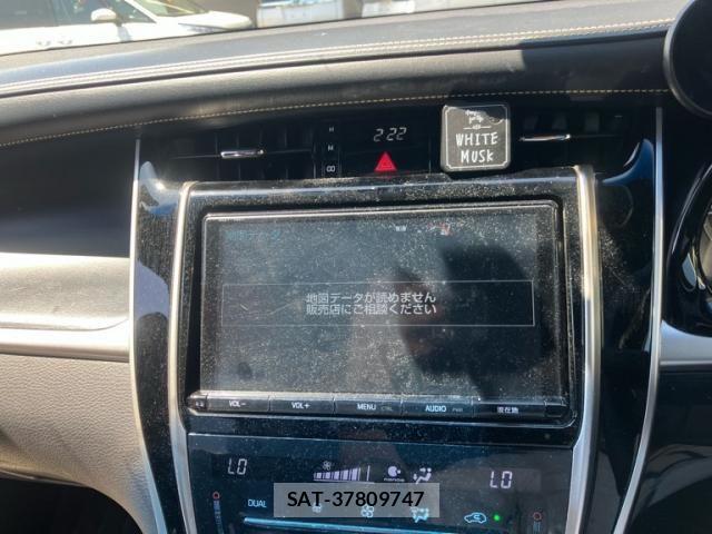 Toyota HARRIER 2017-11 8130357-16