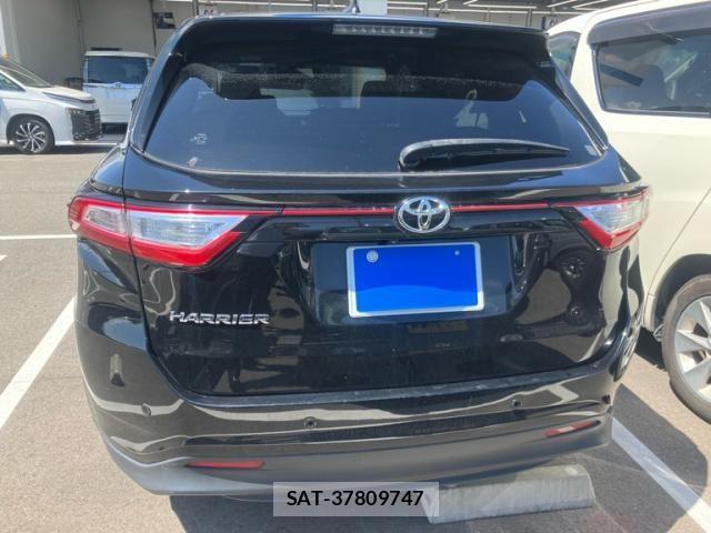 Toyota HARRIER 2017-11 8130357-2