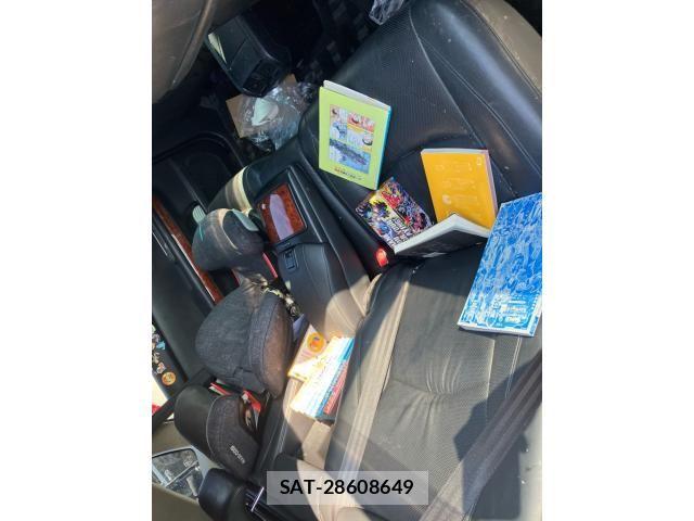 Toyota HARRIER 2006-05 8130373-6