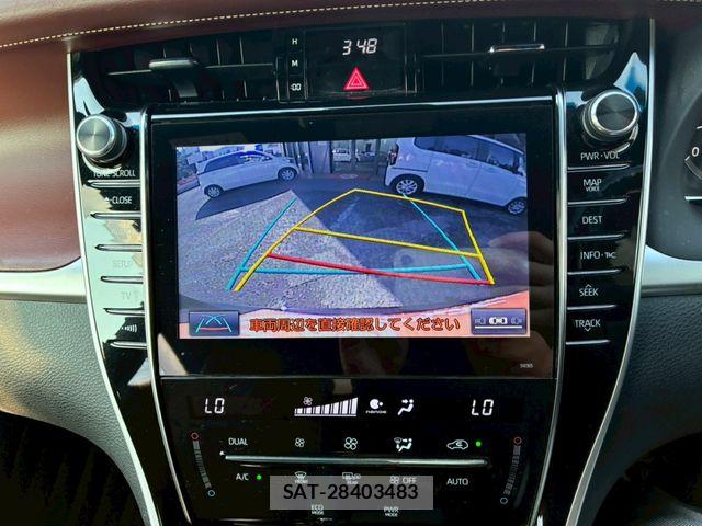 Toyota HARRIER 2017-07 8130352-12