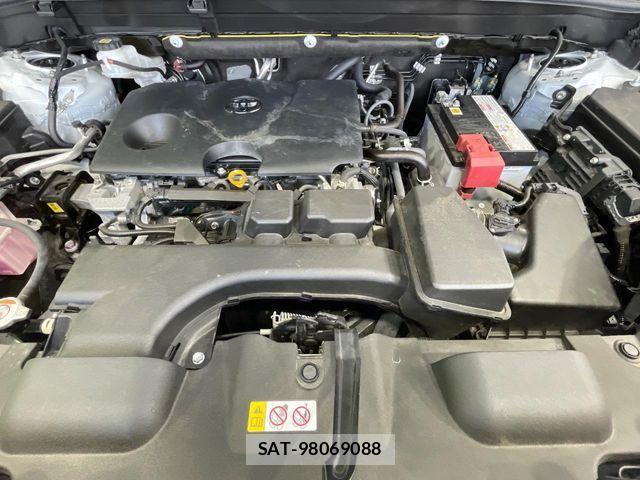 Toyota HARRIER 2024-01 8130327-17