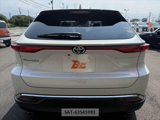 Toyota HARRIER 2021-04 8130347-12