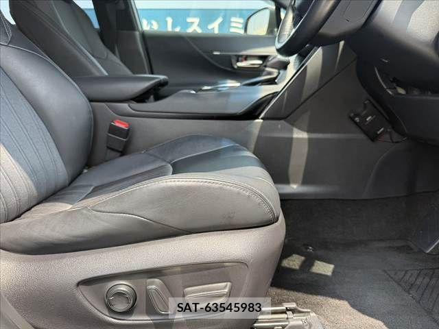 Toyota HARRIER 2021-04 8130347-14